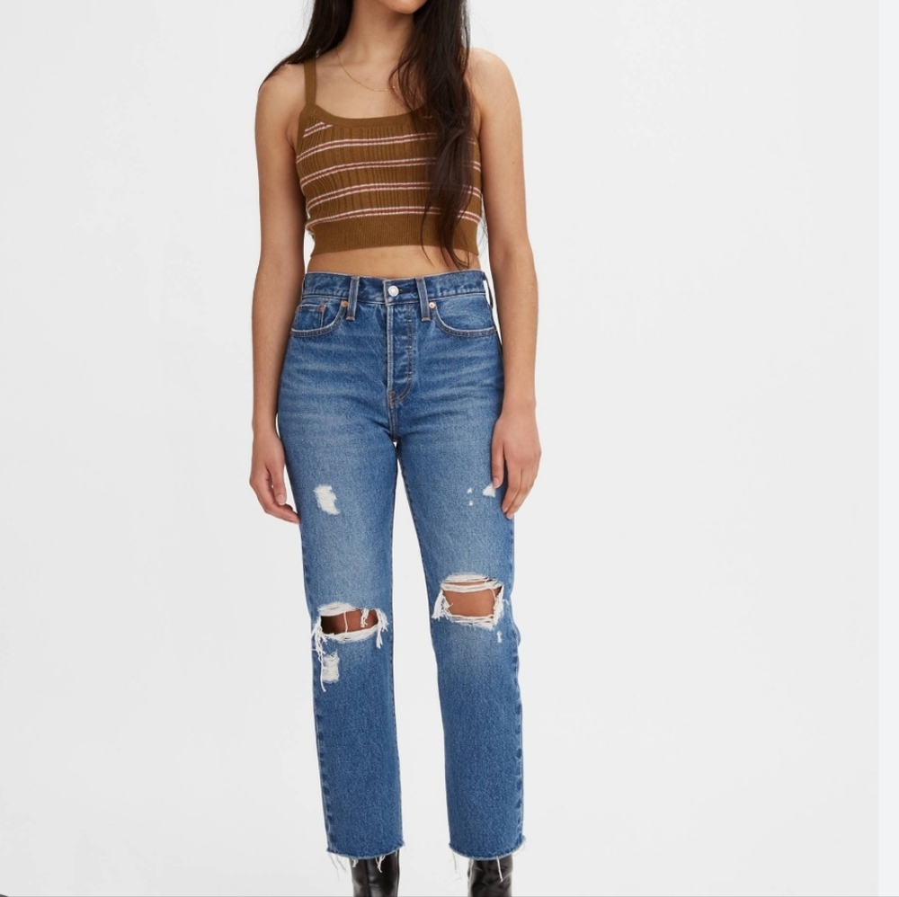 Levi's Wedgie High Rise Ripped Light Wash Jeans US 27